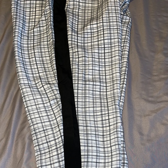 *Brand New With Tags* Crop Slacks Black White Paid - Picture 2 of 7